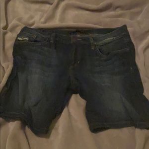 Joe’s jean shorts-NEVER WORN-to small for me